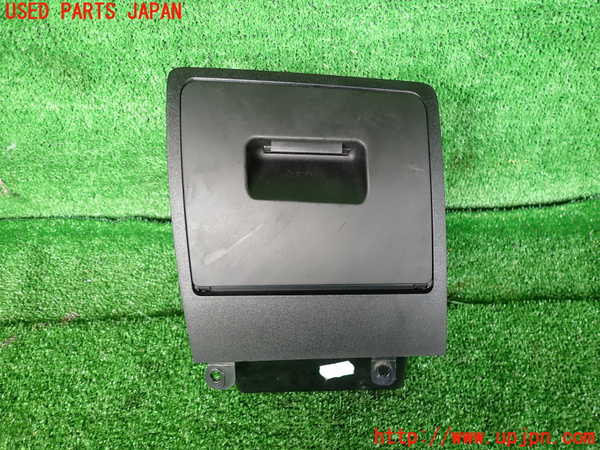 2UPJ-31847841]BMW M5(NB50)(E60)小物入れ1 中古_m0001.jpg