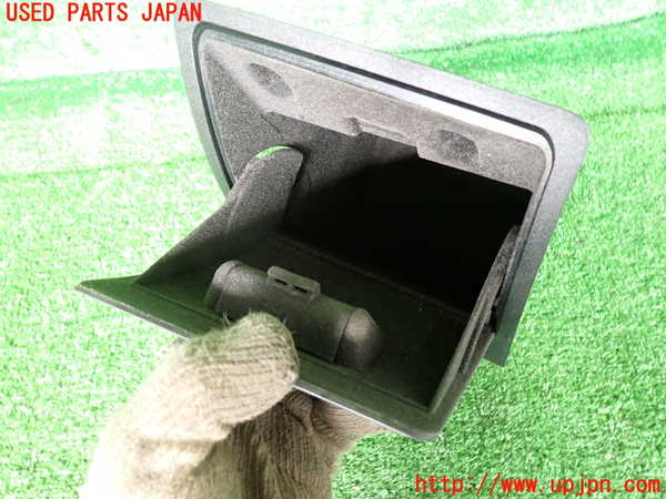 2UPJ-31847841]BMW M5(NB50)(E60)小物入れ1 中古_m0003.jpg