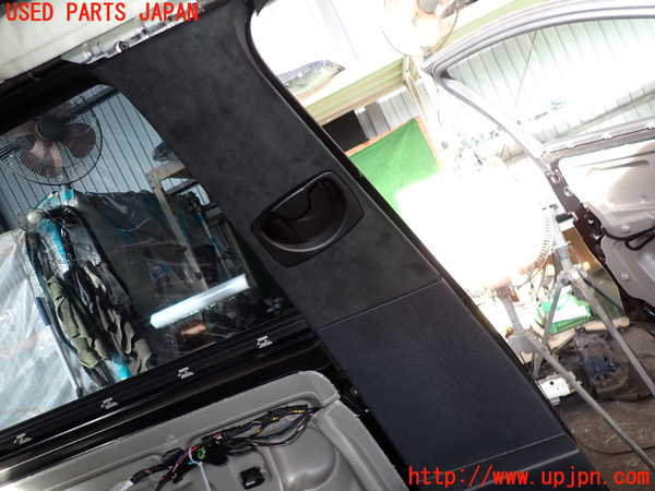 2UPJ-31847670]BMW M5(NB50)(E60)左センターピラートリム 中古_m0002.jpg