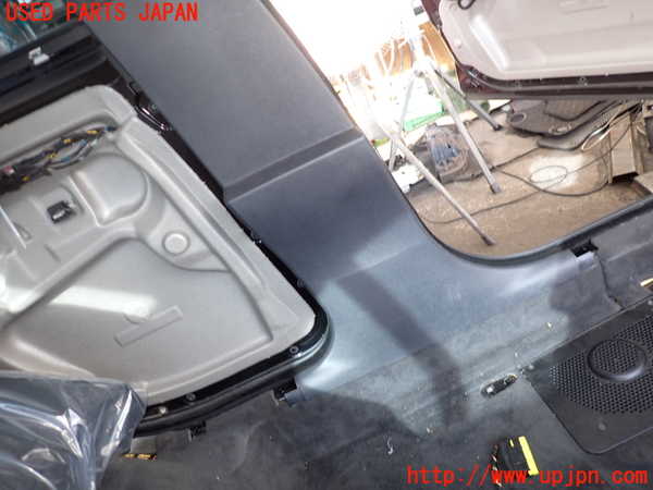 2UPJ-31847670]BMW M5(NB50)(E60)左センターピラートリム 中古_m0003.jpg