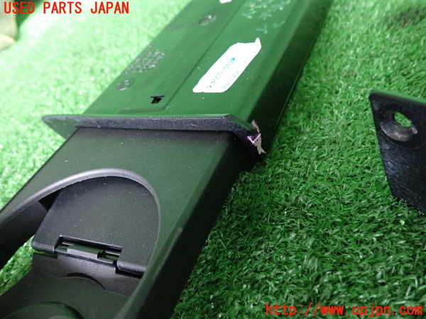 2UPJ-31847810]BMW M5(NB50)(E60)ドリンクホルダー 中古_m0003.jpg