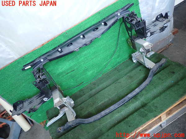 2UPJ-31851041]BMW 523i(XG20)コアサポート 中古 F10_m0001.jpg