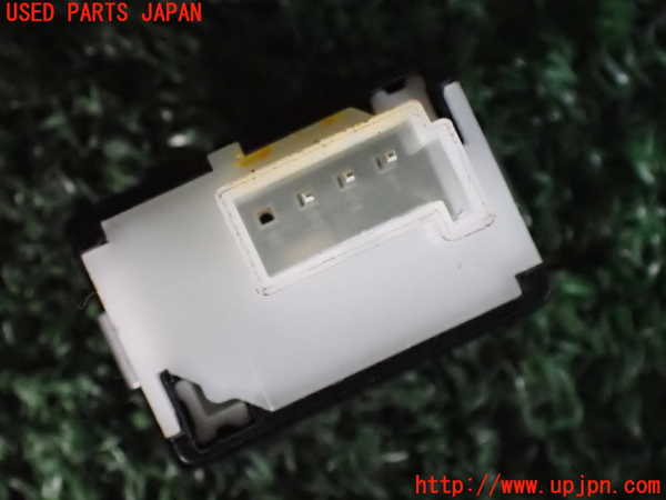 2UPJ-31856306]BMW 523i(XG20)スイッチ1 (トランクオープナー) 中古 F10_m0004.jpg