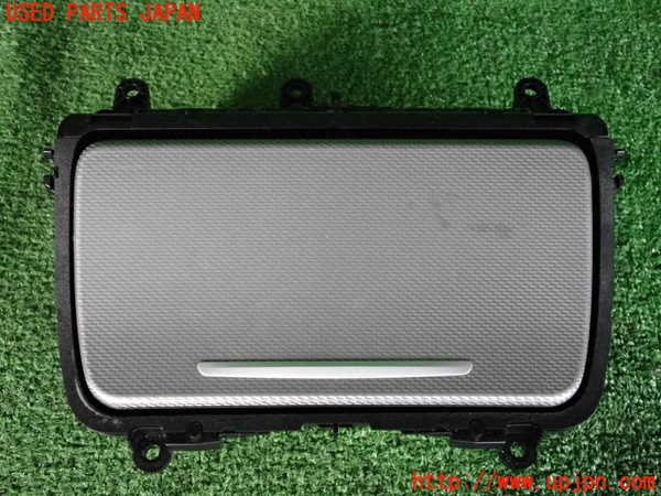 2UPJ-31857810]BMW 523i(XG20)ドリンクホルダー 中古 F10_m0001.jpg