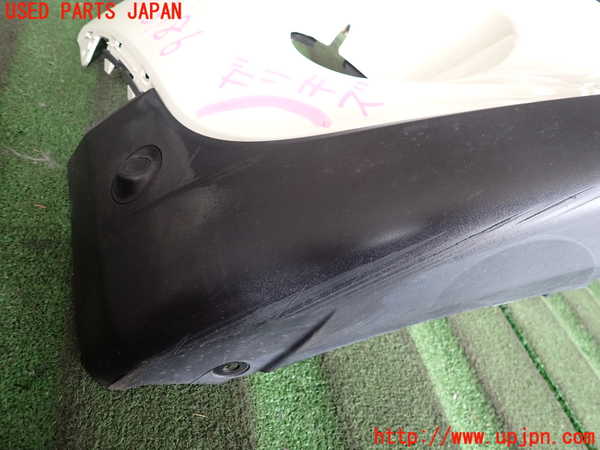 2UPJ-31861010]BMW ミニ(MINI)クーパーD(XN15M)フロントバンパー 中古 (F56)_m0003.jpg