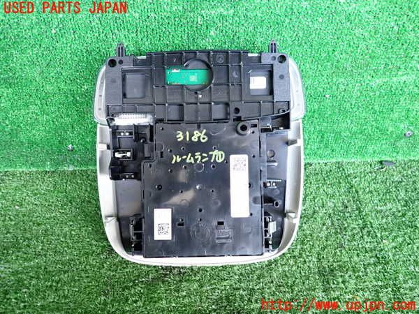 2UPJ-31866411]BMW ミニ(MINI)クーパーD(XN15M)ルームランプ1 (真中) 中古 (F56) _m0002.jpg