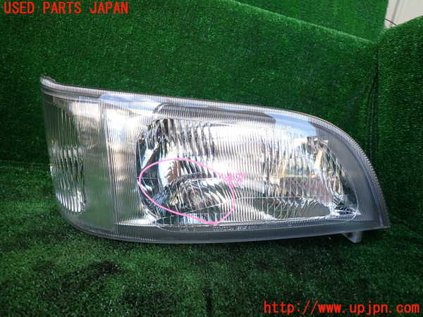 1UPJ-31871130]ハイエースワゴン100系(KZH100G)右ヘッドライト ハロゲン 中古_m0001.jpg