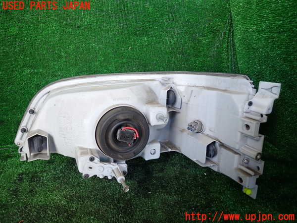 1UPJ-31871130]ハイエースワゴン100系(KZH100G)右ヘッドライト ハロゲン 中古_m0003.jpg