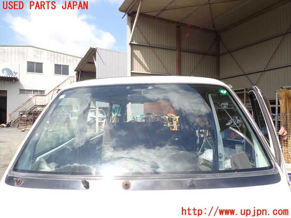 1UPJ-31871195]ハイエースワゴン100系(KZH100G)フロントガラス 中古 ASAHI M315_m0001.jpg