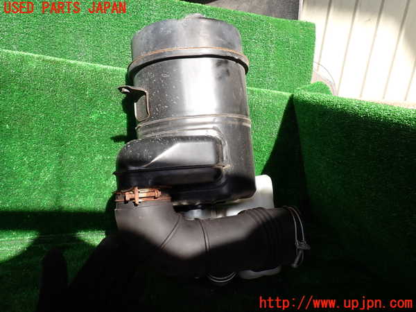 1UPJ-31872560]ハイエースワゴン100系(KZH100G)エアクリーナーボックス 中古_m0002.jpg