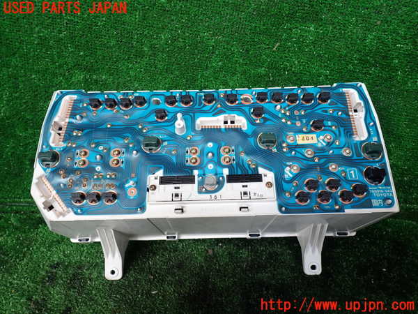 1UPJ-31876170]ハイエースワゴン100系(KZH100G)スピードメーター 中古_m0003.jpg