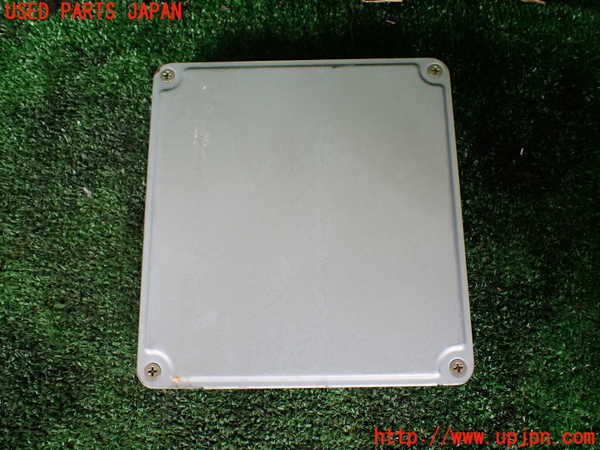 1UPJ-31876110]ハイエースワゴン100系(KZH100G)エンジンコンピューター 中古_m0003.jpg