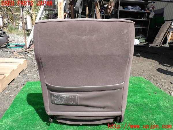 1UPJ-31877035]ハイエースワゴン100系(KZH100G)運転席シート 中古_m0005.jpg