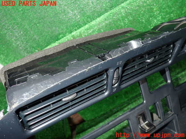 1UPJ-31877510]ハイエースワゴン100系(KZH100G)メーターフード 中古_m0002.jpg
