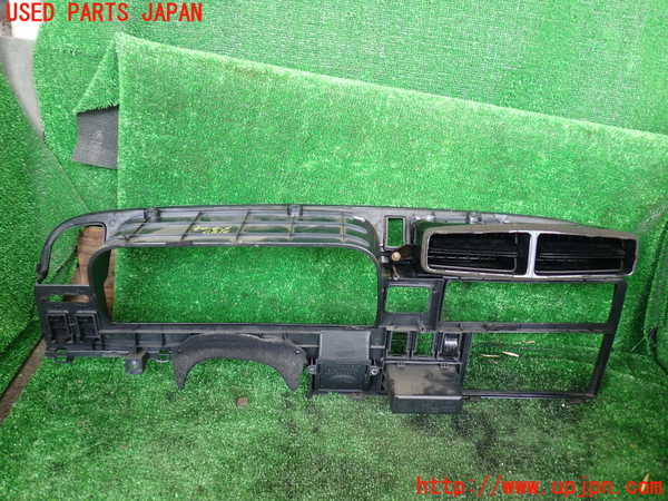 1UPJ-31877510]ハイエースワゴン100系(KZH100G)メーターフード 中古_m0004.jpg