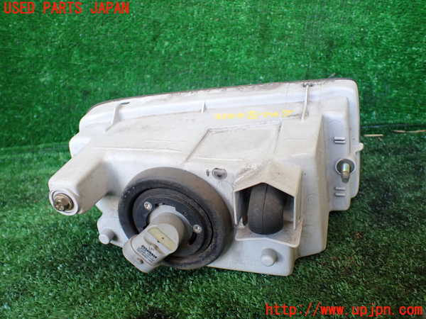 1UPJ-31881182]グランドハイエース(VCH10W)左フォグ 中古_m0003.jpg