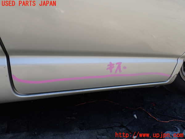 1UPJ-31881230]グランドハイエース(VCH10W)右前ドア M2T4 中古_m0003.jpg