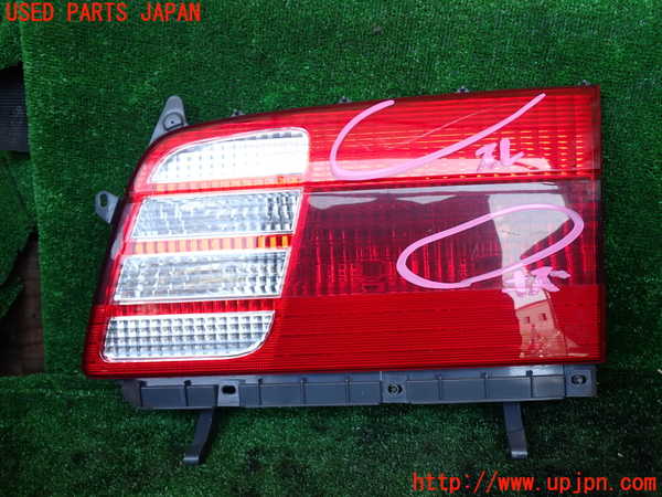 1UPJ-31881550]グランドハイエース(VCH10W)右リアフィニッシャー 中古_m0001.jpg