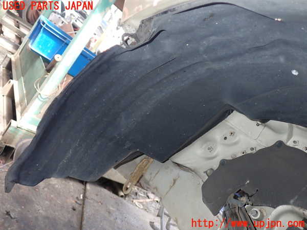 1UPJ-31881092]グランドハイエース(VCH10W)左前フェンダーライナー 中古_m0002.jpg