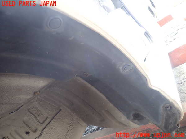 1UPJ-31881092]グランドハイエース(VCH10W)左前フェンダーライナー 中古_m0003.jpg
