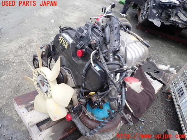 1UPJ-31882010]グランドハイエース(VCH10W)エンジン 5VZ-FE 中古_m0001.jpg