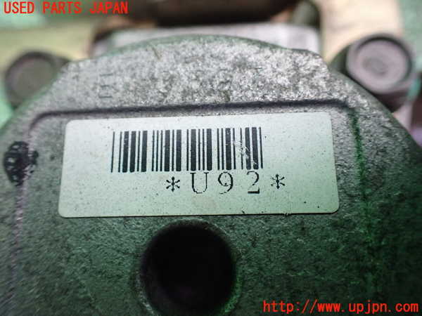 5UPJ-31884250]グランドハイエース(VCH10W)パワステポンプ 中古_m0004.jpg