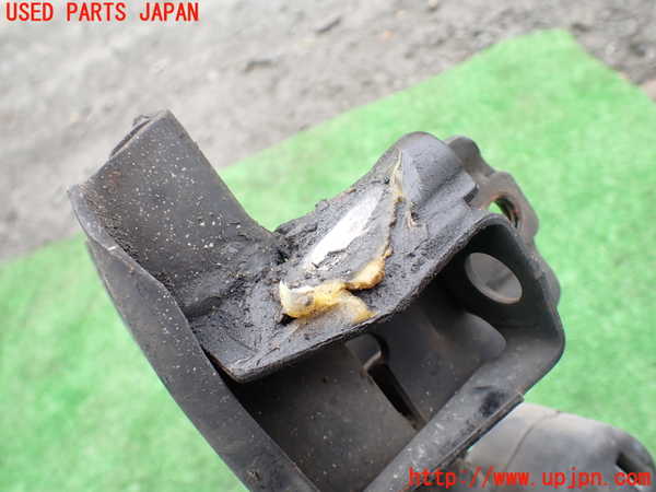 5UPJ-31885176]グランドハイエース(VCH10W)右フロントロアアーム1 中古_m0004.jpg