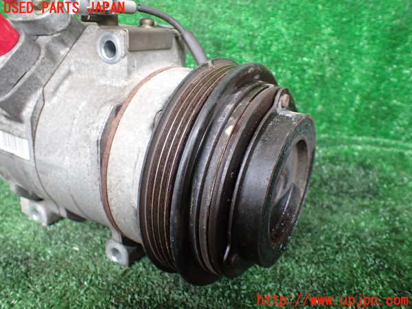 1UPJ-31886025]グランドハイエース(VCH10W)エアコンコンプレッサー 中古_m0003.jpg