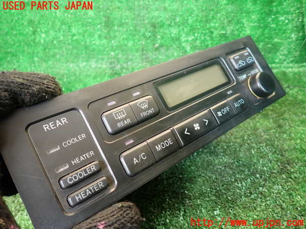 1UPJ-31886066]グランドハイエース(VCH10W)エアコンスイッチ1 中古_m0002.jpg