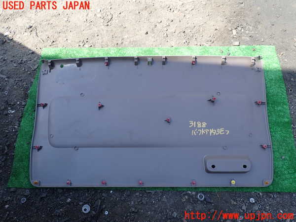 1UPJ-31881578]グランドハイエース(VCH10W)バックドア内張り 中古_m0004.jpg