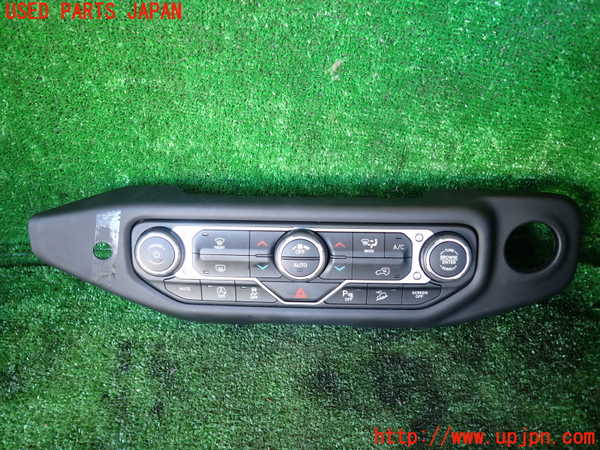 1UPJ-31896066]ジープ・ラングラー アンリミテッド(JL36L)エアコンスイッチ1 中古_m0001.jpg