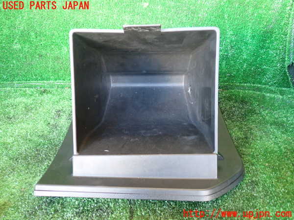 5UPJ-31897516]ジープ・ラングラー アンリミテッド(JL36L)グローブボックス1 中古_m0003.jpg