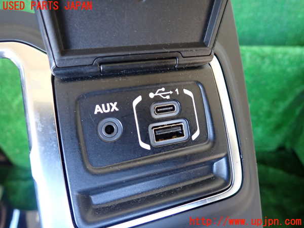 1UPJ-31897841]ジープ・ラングラー アンリミテッド(JL36L)小物入れ1 中古_m0003.jpg