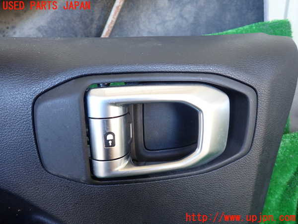 1UPJ-31891324]ジープ・ラングラー アンリミテッド(JL36L)左後ドア内張り 中古_m0002.jpg
