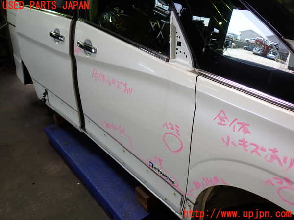 1UPJ-31901230]セレナ e-POWER(HFC27)右前ドア M2H4U 中古_m0002.jpg