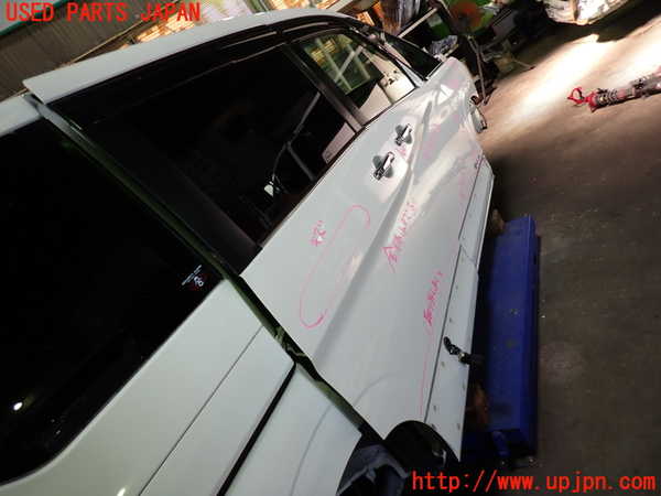 1UPJ-31901290]セレナ e-POWER(HFC27)右後ドア M2L3 中古_m0002.jpg