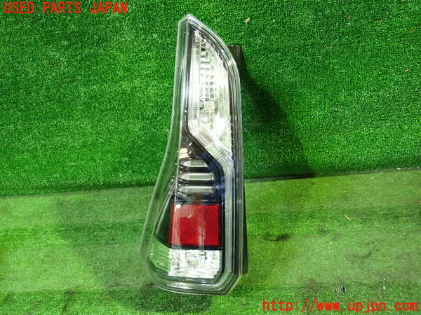 1UPJ-31901536]セレナ e-POWER(HFC27)左テールランプ 中古_m0001.jpg