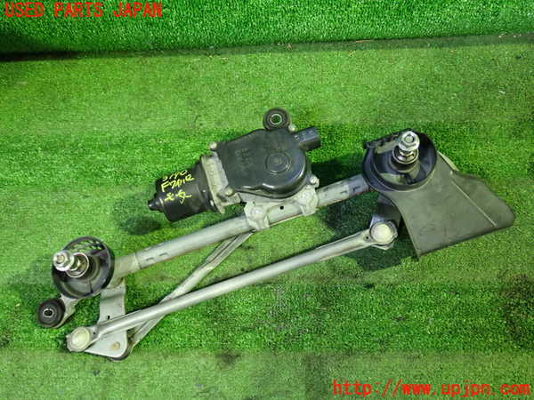 1UPJ-31906770]セレナ e-POWER(HFC27)フロントワイパーモーター 中古_m0001.jpg
