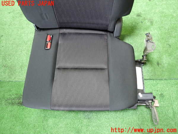 1UPJ-31907265]セレナ e-POWER(HFC27)左3列目シート 中古_m0003.jpg