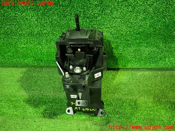 1UPJ-31907555]セレナ e-POWER(HFC27)ATシフトレバー 中古_m0001.jpg