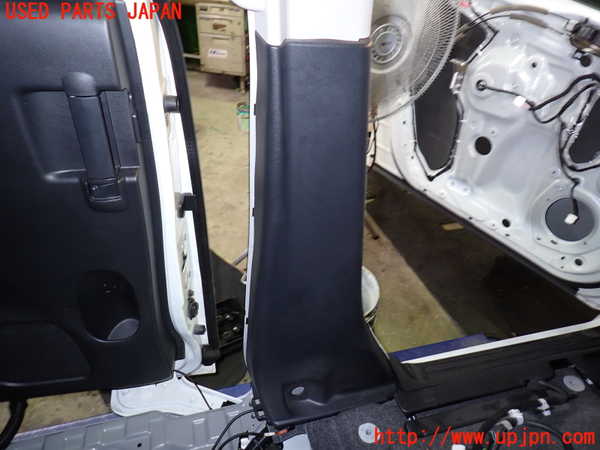1UPJ-31907670]セレナ e-POWER(HFC27)左センターピラートリム 中古_m0003.jpg