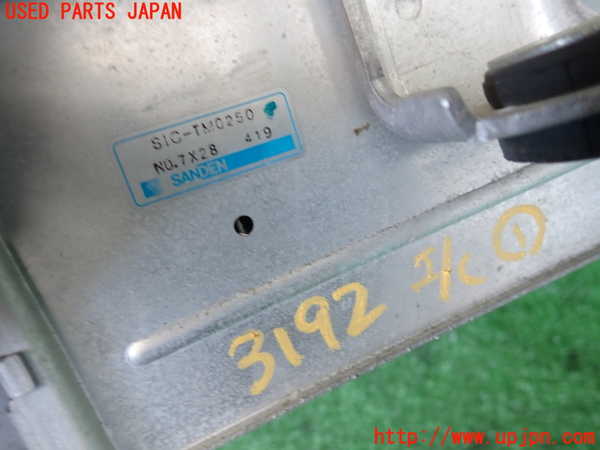 2UPJ-31922451]WRX STI(VAB)インタークーラー1 中古_m0002.jpg