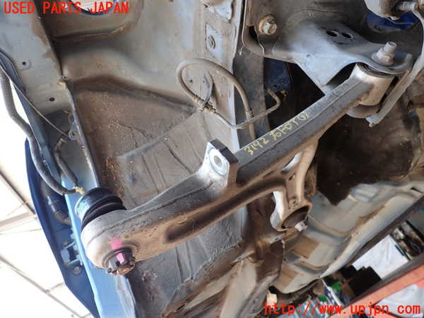 2UPJ-31925176]WRX STI(VAB)右フロントロアアーム1 中古_m0001.jpg