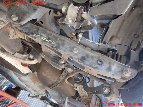 2UPJ-31925200]WRX STI(VAB)右リアロアアーム1 中古_m0001.jpg