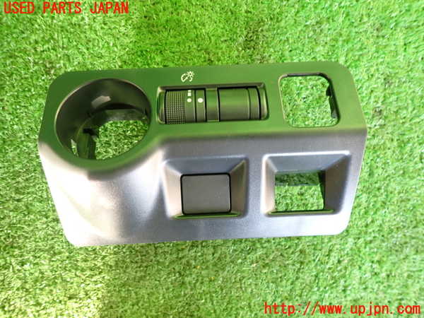 2UPJ-31926308]WRX STI(VAB)スイッチ3 (メーター照度) 中古_m0001.jpg