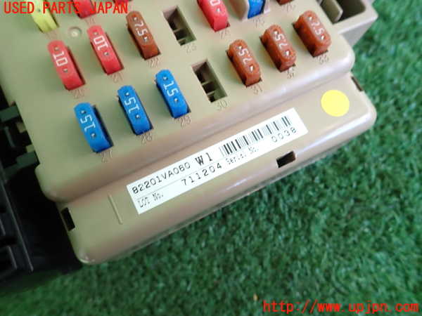 2UPJ-31926741]WRX STI(VAB)ヒューズボックス1 中古_m0003.jpg