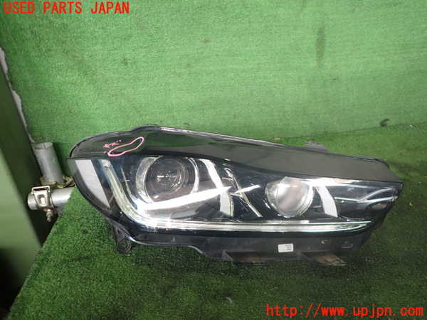 2UPJ-31931130]ジャガー・XE(JA2GA)右ヘッドライト HID 中古_m0001.jpg