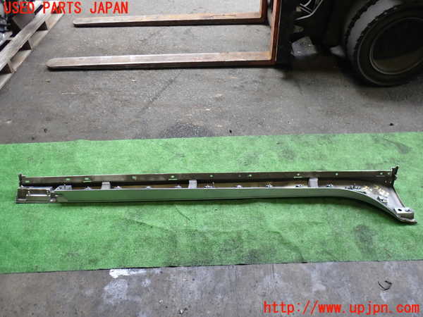 2UPJ-31931392]ジャガー・XE(JA2GA)左サイドステップ 中古_m0004.jpg