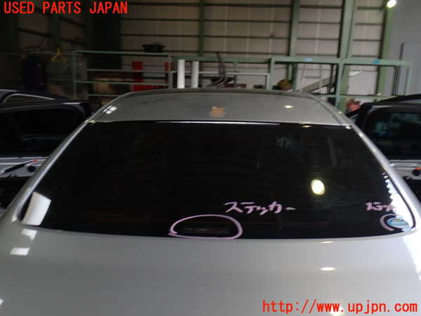 2UPJ-31931560]ジャガー・XE(JA2GA)リアガラス 中古(43R-011583 M3232)_m0001.jpg