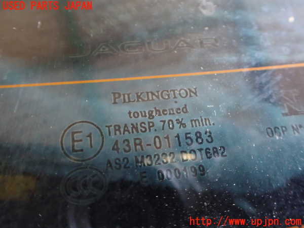2UPJ-31931560]ジャガー・XE(JA2GA)リアガラス 中古(43R-011583 M3232)_m0004.jpg